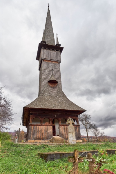 Basílica de los Arcángeles Miguel y Gabriel en Plopis