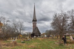 Iglesia de los Santos Arcángeles de Șurdești